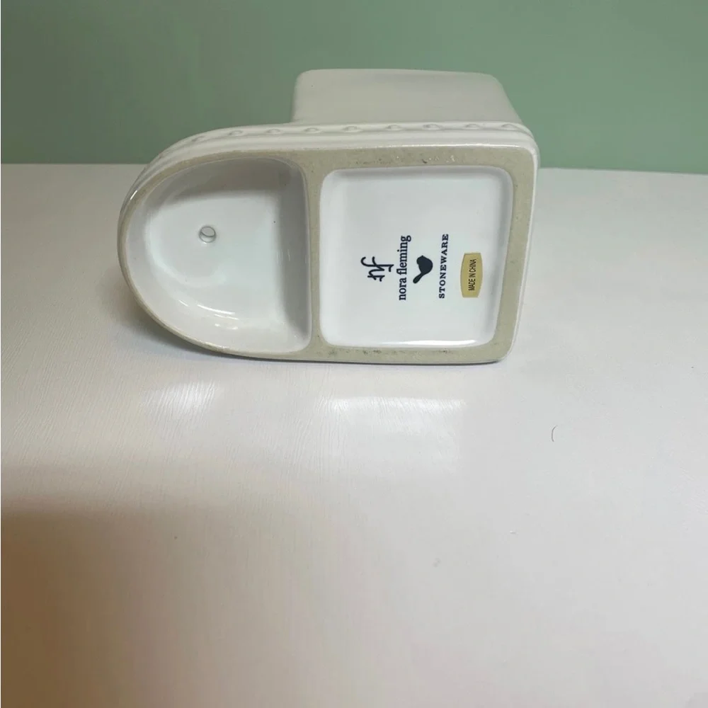 Nora Fleming Cutie Container Pearl Dot Retired Stoneware - Picture 4 of 7